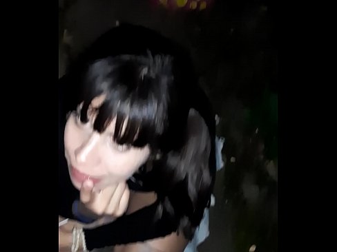 ❤️ 在街上膨胀的阴茎，以换取糖果 ❤ Beautiful porn﹏﹏
